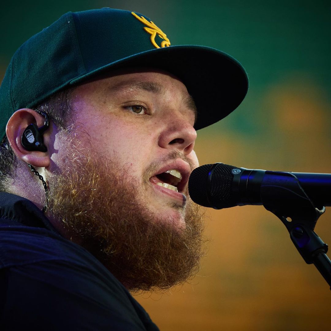 Luke Combs net worth, Bio, Age, Career, Height, Career, and Wife